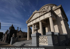 artes en cementerios de buenos aires Recinto de Personalidades