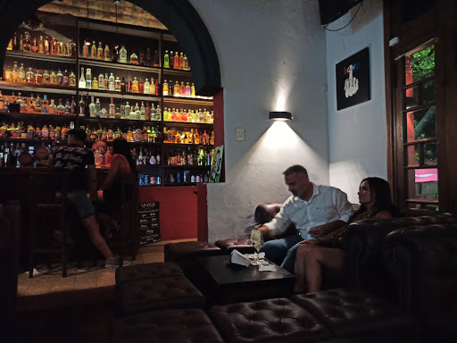 MOTEROS Bar