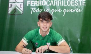 OTTALAGANO FIRMÓ SU PRIMER CONTRATO PROFESIONAL