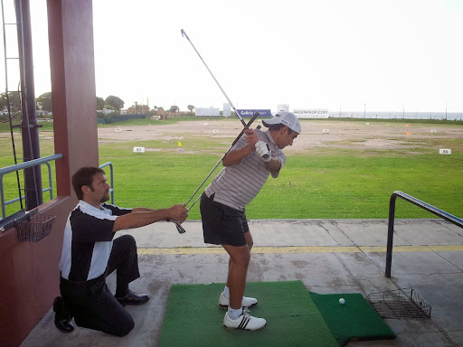 Clases De Golf con profesores de Mario Crisci en Costa Salguero Golf Center