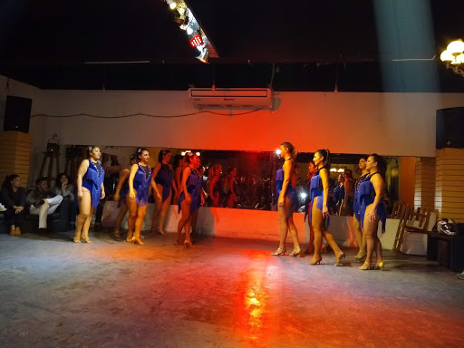 Clases de Salsa Dance Club- Escuela de Baile