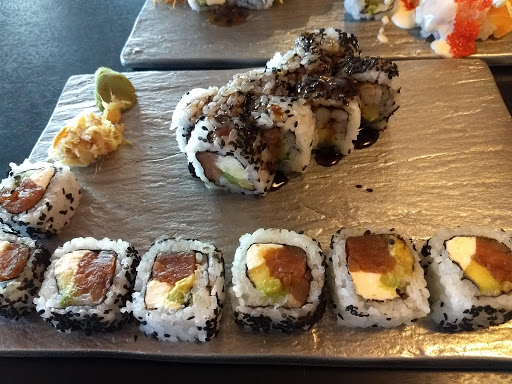Hikaru Resto Sushi