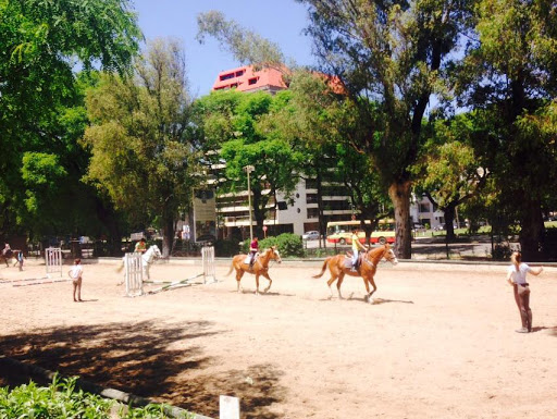 Campo Hipico y de Pato Barracas al Sur