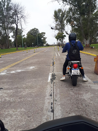 ACADEMIA DE MANEJO MOTO DC