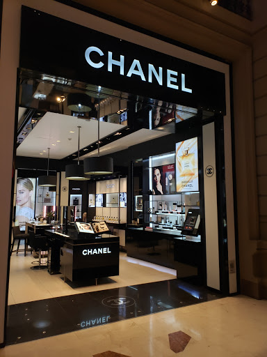 CHANEL FRAGRANCE & BEAUTY