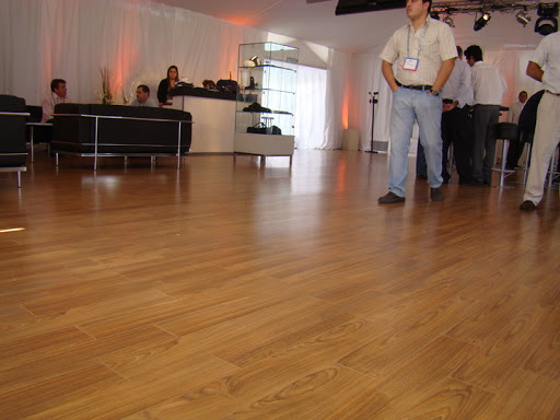 Primer Piso Flooring